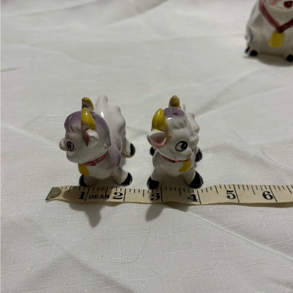 Vintage “Elsie the Cow” Ceramic Sugar Dish, Creamer, Salt and Pepper Shaker Set - Picture 8 of 14